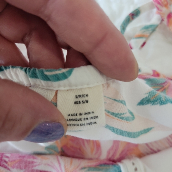 2/$35 ROXY Tropical Floral Tank Top S EUC Flowy Adjustable Straps - Picture 10 of 12